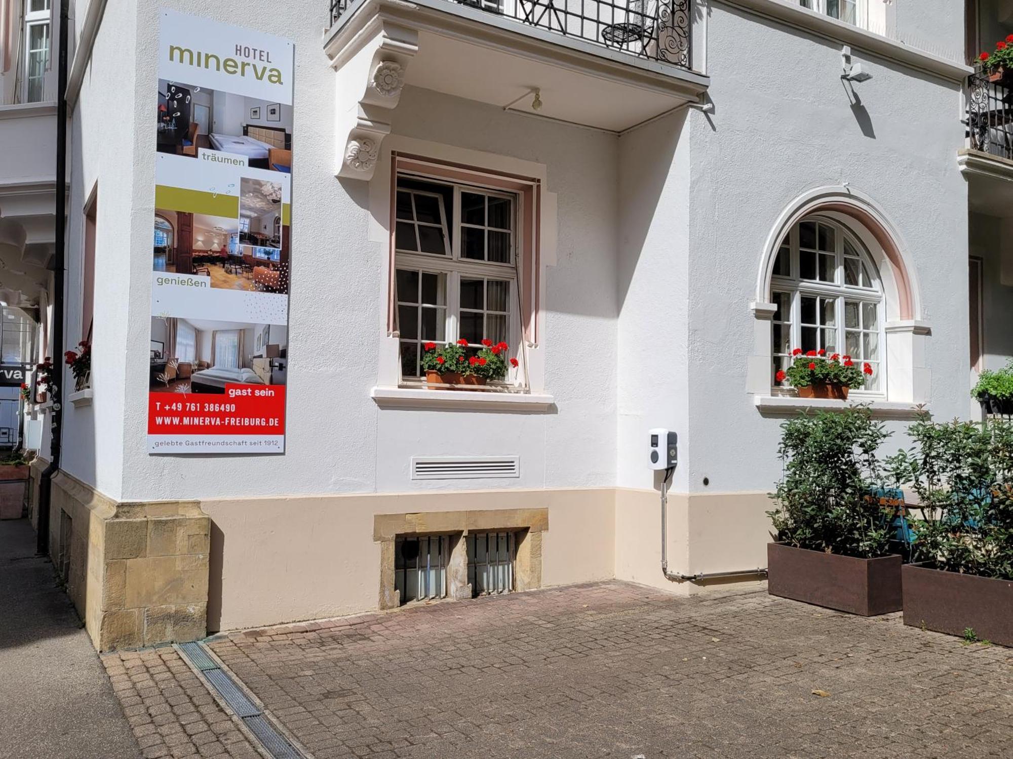 Hotel Minerva Фрайбург Экстерьер фото